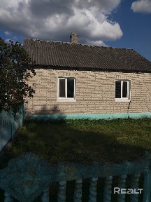 Кирпичный дом в городе Березовка