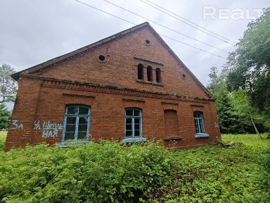 Продается историческое здание в д. Добровляны