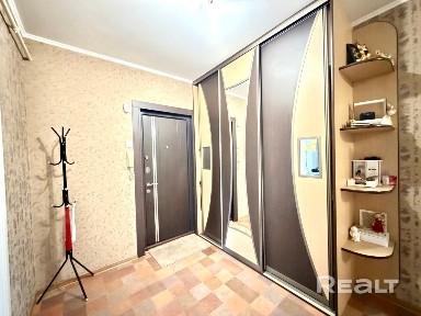 3-комнатная квартира ул. Кабяка д. 8/4