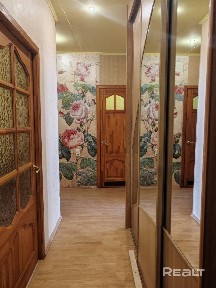 2-комнатная квартира рядом с центром для длительный срок