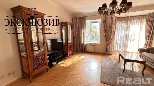 Сдается в аренду 3х комнатная квартира с 2 парковочными местами на ул. Комсомольская 29