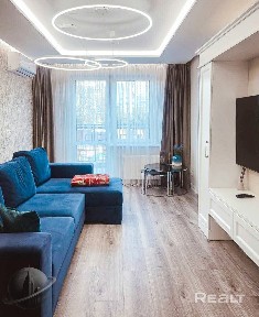 4-комнатная квартира, Космонавтов 22