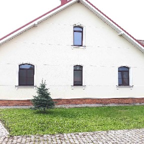 Продаётся коттедж в городском посёлке Мир Кореличского района Гродненской области.
