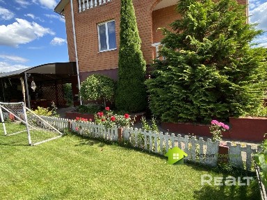 Продается большой дом по ул. Красноармейская
