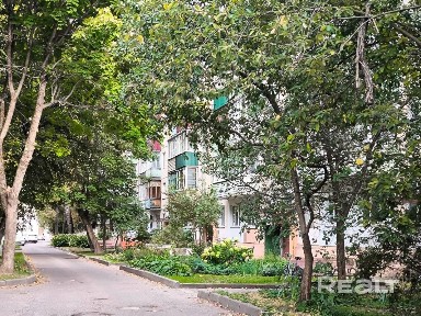 2-комнатная квартира в живописном месте, б-р Днепровский 46