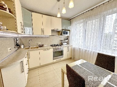 Продается четырехкомнатная квартира в хорошем состоянии по ул. Гродненская (Восток)