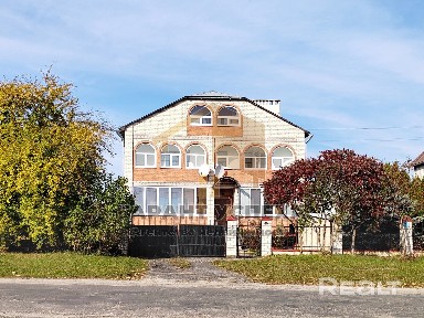 Лот 8335. Продажа части дома с видом на озеро