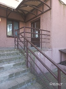 Помещения под сферу услуг или офис