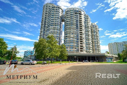 Продажа офиса 722,4 кв. м. на Победителей, 27 (Славянский квартал)