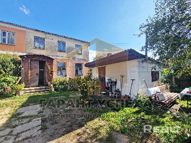 Лот 8268. Продажа двухэтажной половины дома в г. Высокое
