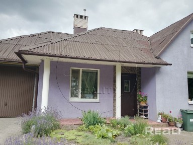 Жилой дом и земельный участок в обжитом районе Бреста