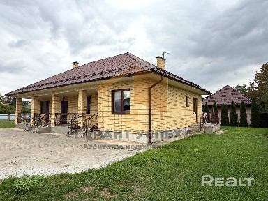 Лот 9888. Дом в ближайшем пригороде Бреста