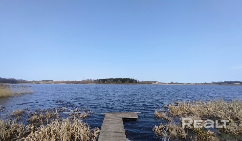 Дом у озера! Прямой выход к озеру!