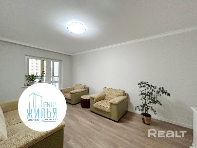 Просторная 3-комнатная квартира по пр-ту Янки Купалы 67А!