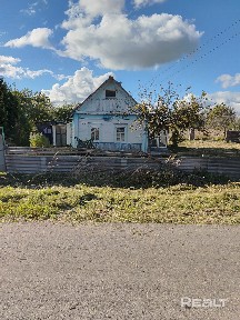 Продам дом 25 соток рядом с лесом и озером хозпостройки, ж/д