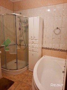 3-комнатная квартира в центре по ул. Энгельса (Центр) в г. Бресте. Код 26235