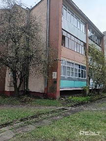 Полуторная квартира с отличной планировкой возле Днепра