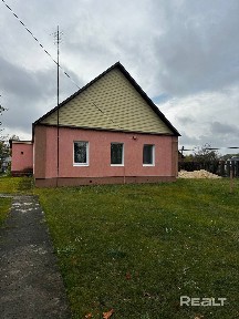 Просторный дом в Светлогорске с участком и рядом река Березина.