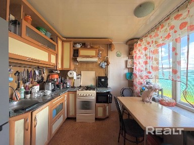 Светлая 3-комнатная квартира - 70 м², кирпичный дом