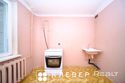 1-комн. квартира с большой кухней по ул. Есенина, д. 31 к. 3