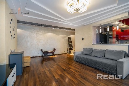 3-комн. квартира с ремонтом метро Каменная горка