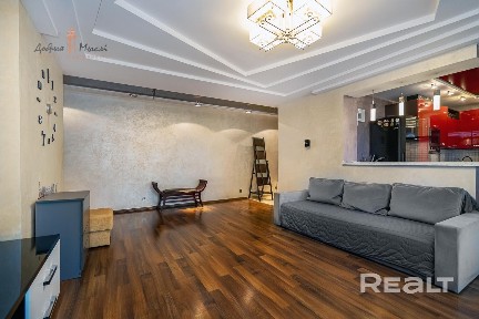 3-комн. квартира с ремонтом метро Каменная горка