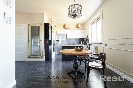 Квартира-студия ул. Мястровская, д. 31, микрорайон «Лебяжий»