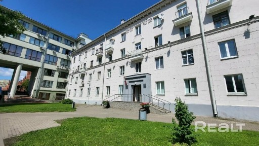 СУПЕР ЛОКАЦИЯ в САМОМ УЗНАВАЕМОМ ДОМЕ СТОЛИЦЫ!