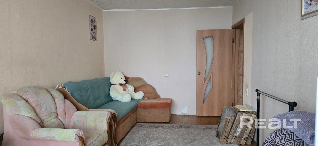 Продам уютную 3-х комнатную квартиру ул. Есенина, 139.