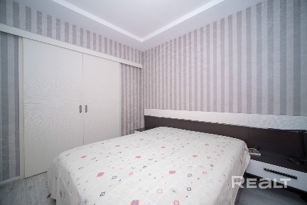 Продам евродвушку в чудесном районе «Домбровка! »
