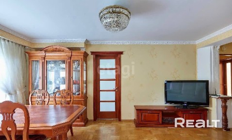 В продаже 5-комнатная квартира в Московском р-не г. Минска!