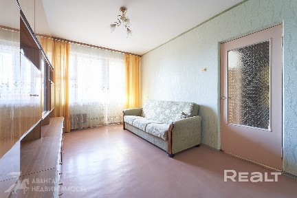 Продается 2х комн. квартира возле метро Петровщина