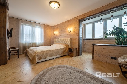 В продаже 3-х комнатная квартира в самом зеленом микрорайоне города!