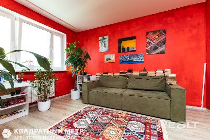 Продажа уютной 3- комнатной квартиры с прекрасным видом на р. Свислочь по ул. Денисовская 49