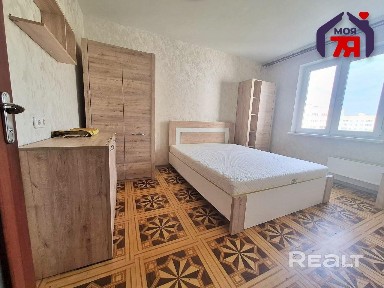 3-комнатная квартира на Притыцкого ул. 106 рядом с метро