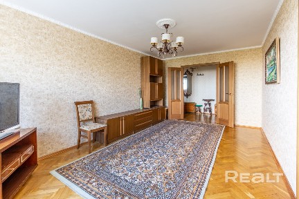 4-ёх комнатная квартира в центре Минска около метро