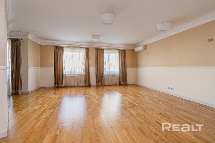 Купить 4-комнатную квартиру, г. Минск, ул. Гвардейская, 8