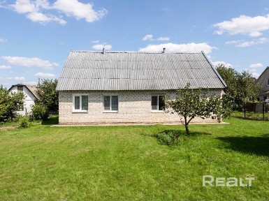 Продается дом на две семьи в Волковыске (ул. Песчаная)