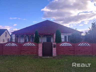 Продаётся дом в небольшом поселке
