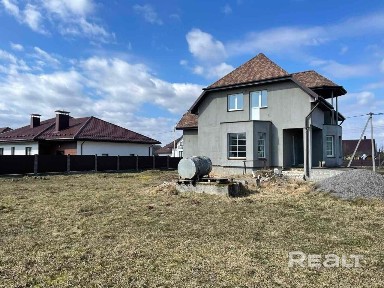 Продается современный двухэтажный коттедж в г. Ошмяны