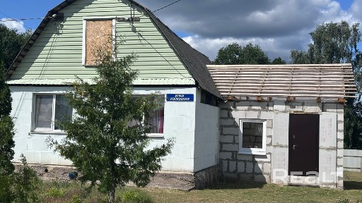 Продается жилой дом в агрогородке Лапичи.
