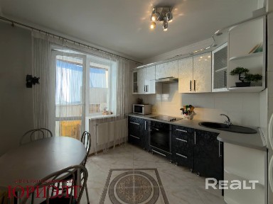 Лот. 42026 2-комнатная квартира, мкр. Восток